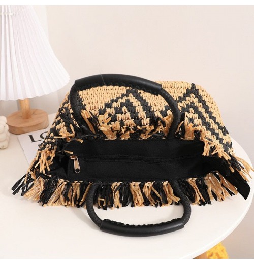 Fringe Straw Bag